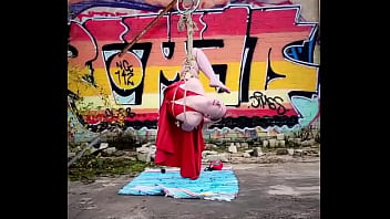 Went urbexing with thatkinkycad to do some fun rope stuff as is often the case our original plan was a bust but we got