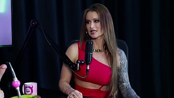 Acabou vazando o seu nude a mãe ajudou em uma gravação e o sexo ainda tem muito tabu - tati weg sheer red