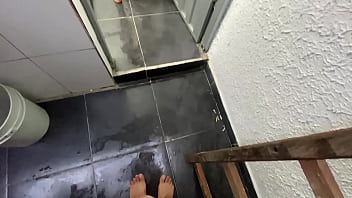 Ay padrastro no seas tan pervertido¡ ya van dos veces que me clavas tu verga hoy ya ni lo hagas que me vas a dejar embarazada