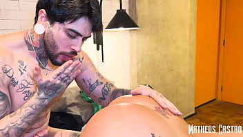 Desafiei minhas amigas em um jogo onde o prêmio era sexo a tres la no meu apertamento - collab bruninha a surfista e stellar