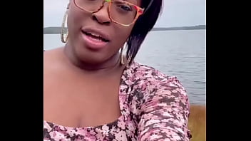 A lil fresh air #blacktrans #ebonytrans #blacktgirls #prettytrans #beautitultrans #sexytrans #naturaltrans #brownskintran