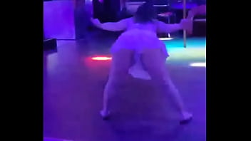 Milf monday is in full swing she's got the looks the moves and the sex appeal that drives me wild ️