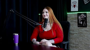 Gosta do exibisionismo sua posição preferida é ficar de 4 não gostou de fazer sexo anal e foi para o motel fazer suruba - ingridi victória sheer red