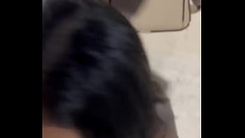 Vendendor de bala tava cheio de sdd que saiu gozando em tudo que é lugar levei um tiro bem no olho