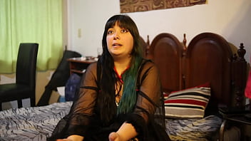 Reyna tirana nos somete con su lujuria imparable – entrevista y clímax en su trono de perversión