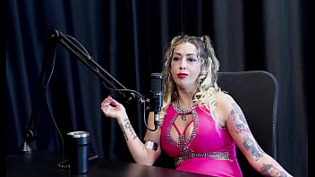 Foi motorista de puta teve o convite pra fazer pornô passou por depressão e quando foi atropelada por um ônibus - julia fontanelli watch sheer red