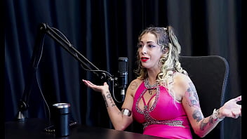 Foi motorista de puta teve o convite pra fazer pornô passou por depressão e quando foi atropelada por um ônibus - julia fontanelli watch sheer red