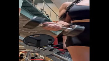 Snap yo fingers bicep curls 4 sets x 10-15 reps location evans fitness clubevansfitnessclub augusta georgia #bi
