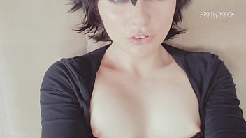 You and mavis are alone in dracula's castle and she wants you to fuck her and cum deep in her pussy on halloween