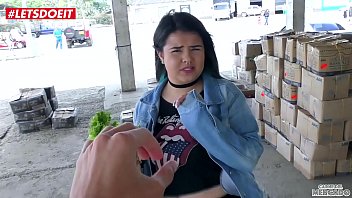 Mamacitaz - chubby teen xiomara soto fun time with stranger