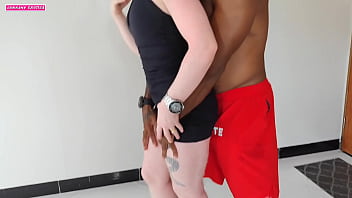 Fui toda romantica pra casa do meu amante chegando la ele mim tratou como uma vagabunda mim fudendo forte e pra mim fazer mas feliz ainda mim deu sequencia de leitada na minha boca