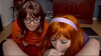Throwback to the sexy scooby doo cosplay scene i did with rolliibaddii and naomiiryderr can't wait to make more cospl