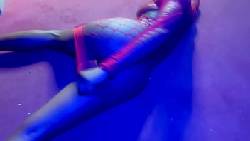 Overconfident stripper thinks she has what it takes to impress the big bosses and dance at club drill only ends up getting dicked down