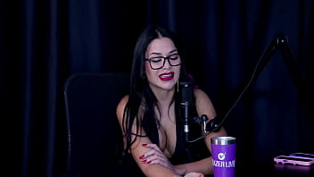 Adora dar o cu fica "alegre" quando bebe deu dicas para um sexo anal e já transou com 15 ao mesmo tempo no gang bang - belinha baracho watch sheer red