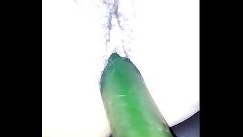 Mi esposa ya se volvió todo una zorra ahora ella se ve a coger sola con sus novio y cada día llega mas caliente y abierta