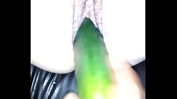 Mi esposa ya se volvió todo una zorra ahora ella se ve a coger sola con sus novio y cada día llega mas caliente y abierta