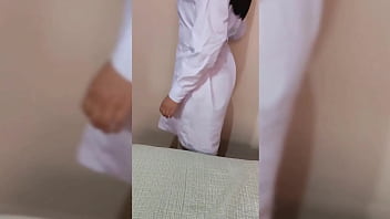 Apretado coño de putica hijastra cachonda le reviento el toto y ese hermoso culo redondo de latina caliente de 18yo