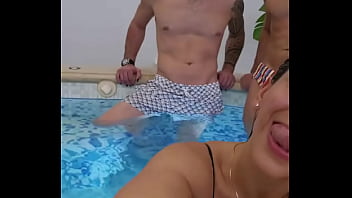 A small spoiler of what you'll see soon i met this guy in the spa and you can't imagine what we've done