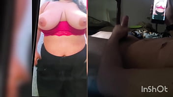 Provoquei com vídeo quente meu meio-irmao e vi ele tocando uma punheta pra mim sou muito safada ainda vou dar pra ele