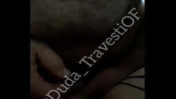O daddy urso me arrombando quem aí curte uma sissy que se entrega para um macho da um rans cdzinhas brasil