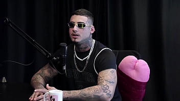Era modelo precisou tomar tadala se considera criador e ator pornô a academia virou um refúgio e sempre deixa as gozadas pro final - kylian cria watch sheer red
