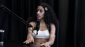 Gosta de sentir o pau entrando começou a cobrar pela sua paciência tirava foto pelada pra tocar siririca e prostituição é pra quem gosta de gente - bibi hourani watch sheer red