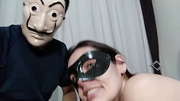 Fico com muito tesão quando a mulher chupa meu cu que acabo gozando sem tocar no pau completo no red e no sheer