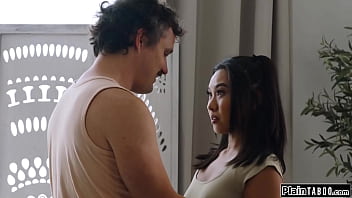 Petite small tits asian kimmy kimm wants to break up with the feels guilty and agrees to having was that a smart thing to do
