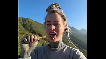 Brushing my teeth with this beautiful background what's your favorite way to start the day #morningroutine #bru