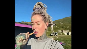 Brushing my teeth with this beautiful background what's your favorite way to start the day #morningroutine #bru