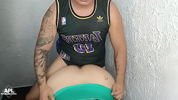 Me folle a esta puta caliente en las gradas de mi casa me gusta ver como su gran culo se mueve dentro de mi polla dura - historia completa