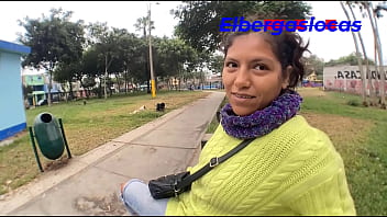 I met a girl in the park and with the excuse of introducing her to my cat i ended up introducing her to my berga she loved the surprise and we ended up fucking and with a creampie as a gift
