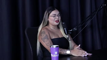 Quer dar pra um homem de pau grande e ficou traumatizada no fetiche de chuva negra - suellen barrar watch sheer red