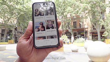 Me follo a una australiana guarra que conozco a través de sex-dater en esa página hay muchas tias con ganas de polla