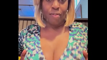 Happy friday #ebonytitties#nobra#bigblacktitties#ebonybbw#transtitties#blacktrans#ebonytrans#blacktgirls