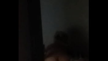 Blanca de gran culo follando donde los suegros