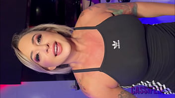 Fiz uma live com meus fãs e eles enlouqueceram curtam esse momento delicioso assista completo no cassiflix