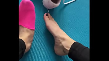 Can you smell my sweaty feet when i open my shoe •more on of #sneacker #pedsocks #sweatysocks #feet #fetish #bla