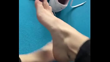 Can you smell my sweaty feet when i open my shoe •more on of #sneacker #pedsocks #sweatysocks #feet #fetish #bla