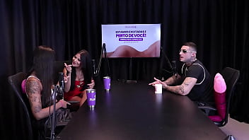 Duas morenas tiram a roupa dele após falar que fica com mais tesão quando chega das gravações as formas de agradar as mulheres e as dicas de um sexo oral perfeito - kylian cria sheer red