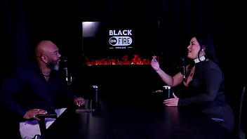 A forma de resolver seu tesão o cara de pau pequeno ficou enchendo seu saco e os puteiros não a aceitam - pri melancia watch sheer red
