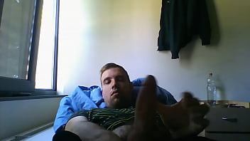 Guy jerking big dick