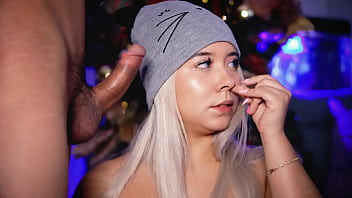 I love tempting my boss's penis and making it hard as a rock while i behave like a little whore