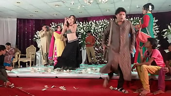 Jiya khan mehndi dance on billi 4