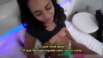 Videos de sexo legendado com irmão e irmã fudendo pegando e fazendo do jeito mais safado e gostoso que tem tudo começou com o irmão excitado indo conversar com a irmã gostosa