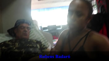 O velho pauzudo arromba a buceta da anãzinha dentro do motorhome em movimento video completo no red sheer