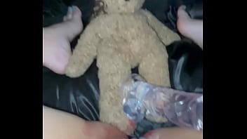 Virgin 18 years old- fisrt time-deep female masturbation with a huge glass dildo-wet red pink tight pussy-los angeles-kinky fetish-best teen saudi amateur-in usa-arabian snowwhite-united states 2025