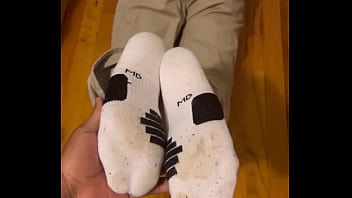 Imagine the smell from the dirty socks - kinkydannyxxx #malefeet #guysfeet #gayfootfetish #gayfeet