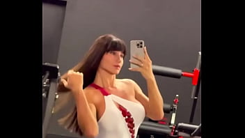 Quer gravar comigo sem mostrar o rosto só enviar fotos e vídeos da ferramenta por mensagem vídeo do treino de