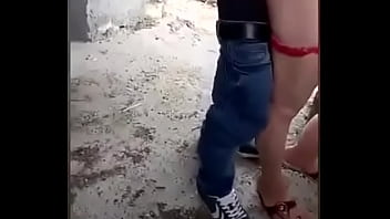 Dando o cu na construção